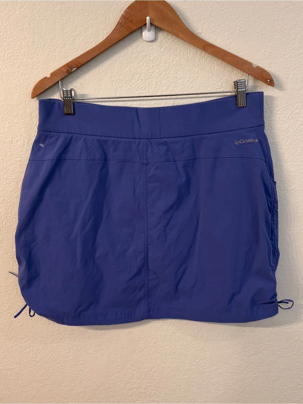 North Face, Columbia, Tommy Bahama skorts size large bundle of 3